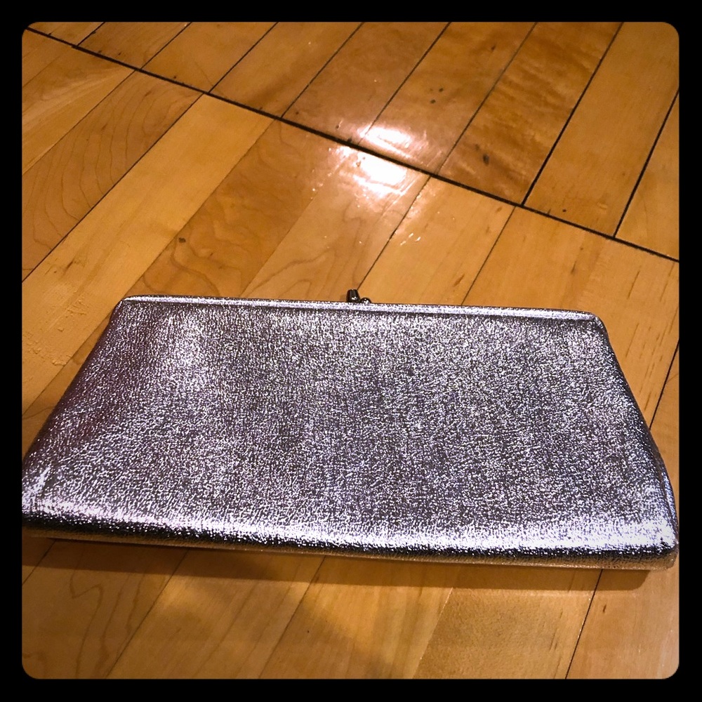 Silver Vintage kiss lock clutch